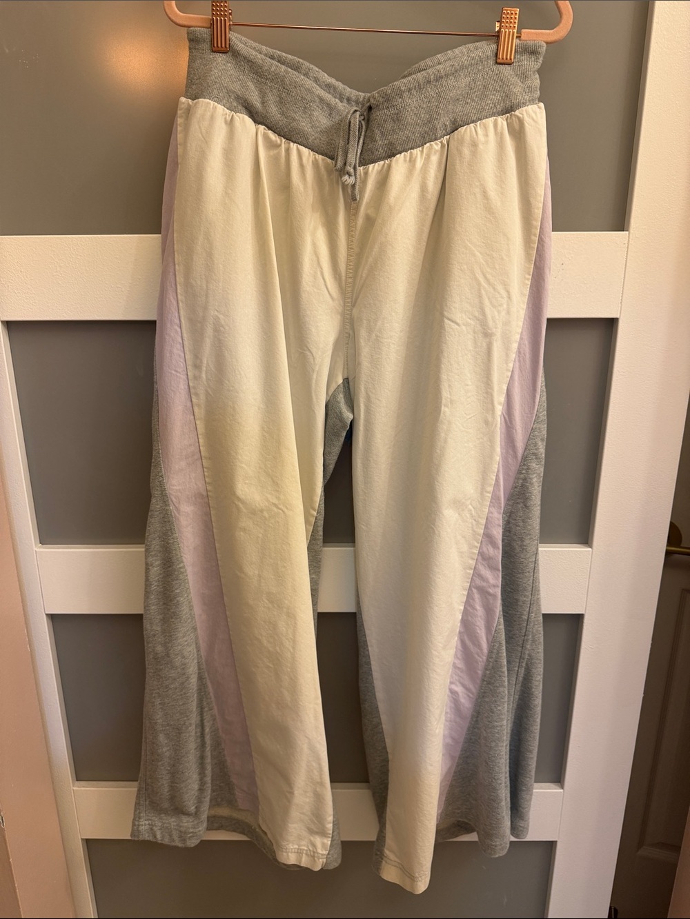Daily Practice by Anthropologie Women’s white,Gray and lavender Track Pants